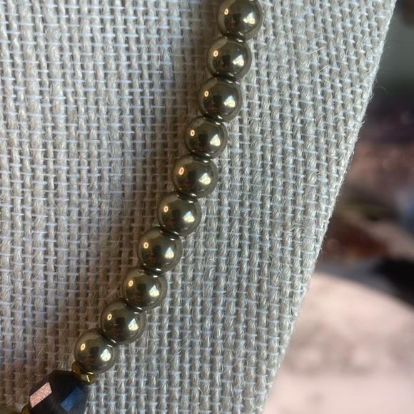 Gold hematite & tigers eye necklace in size 16” - Picture 3 of 5